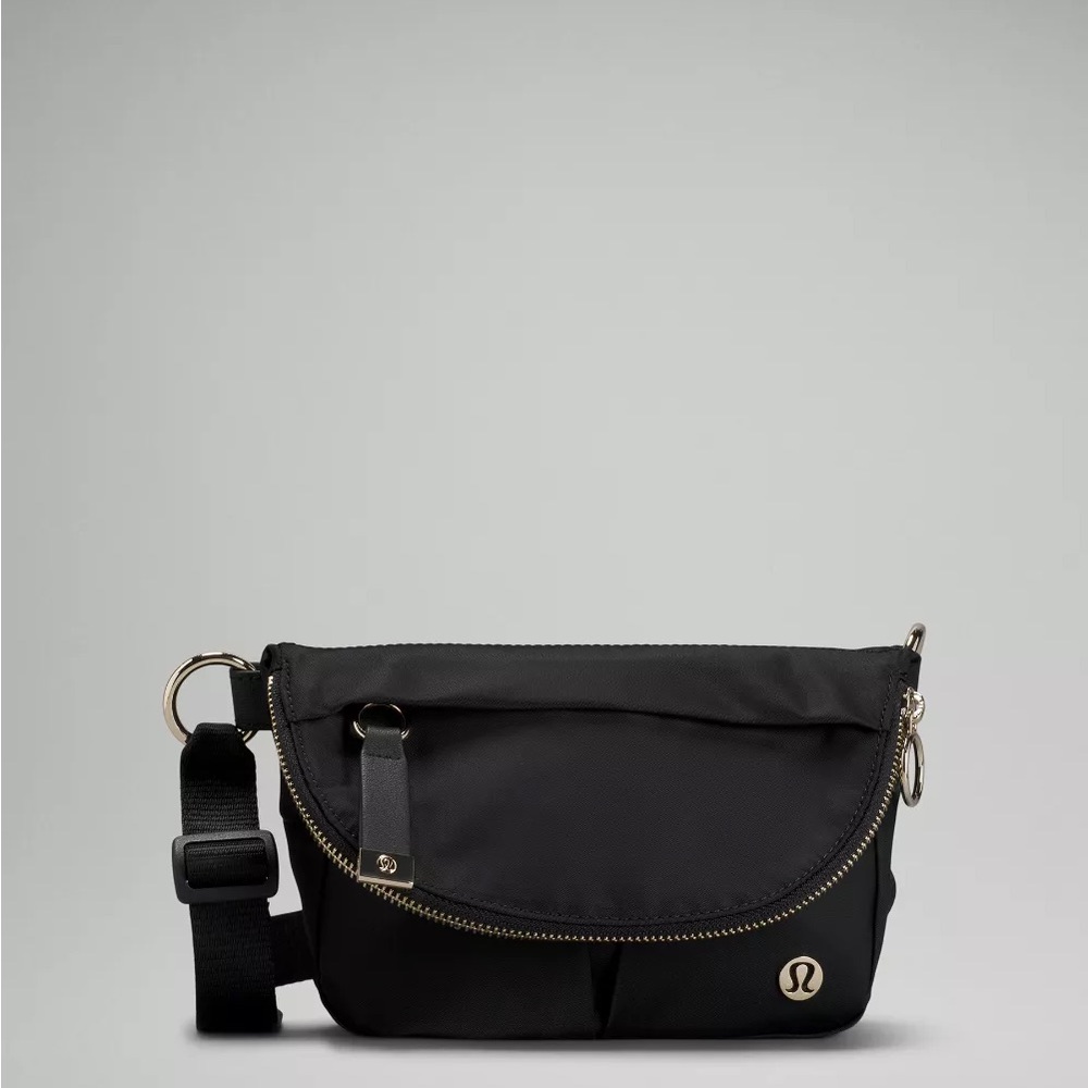 Lululemon All Night Festival Bag
Micro 2L Black Crossbody Bag